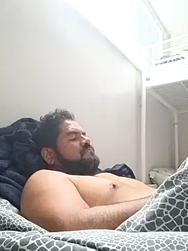 Snapshot of theking1_1 chatting on 10.20.25 theking1 1 online show from 10.20.25