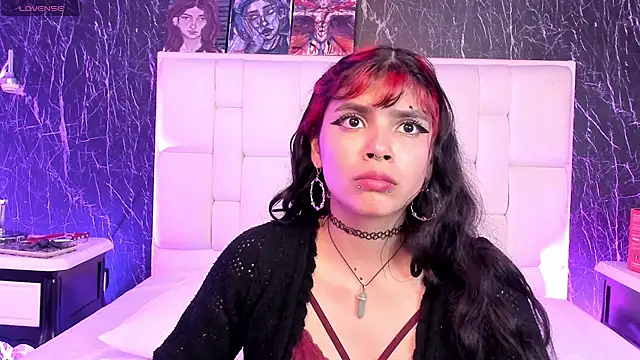 Raven Rox online show from 10.18.25
