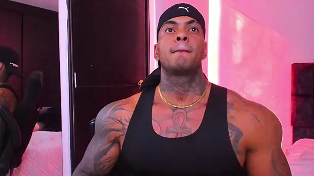 Snapshot of binmontana_ chatting on 09.24.25 binmontana online show from 09.24.25