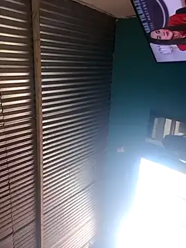 hot-mom22 online show from 09.23.25