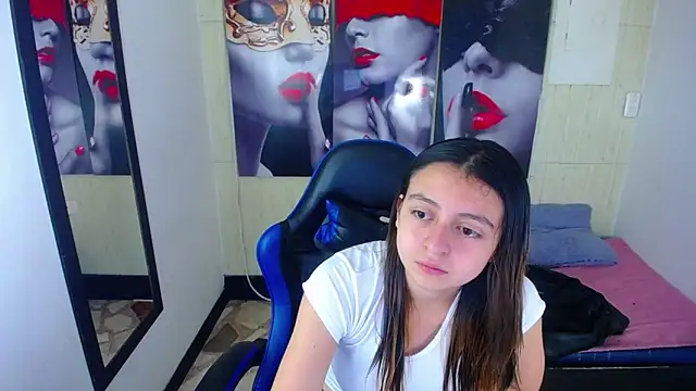 lala clark online show from 11.15.25