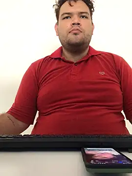 Snapshot of big_bearr chatting on 10.25.25 big bearr online show from 10.25.25