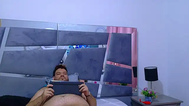 Snapshot of big_bearr chatting on 11.09.25 big bearr online show from 11.09.25