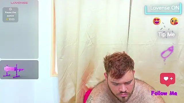 Snapshot of big_bearr chatting on 11.30.25 big bearr online show from 11.30.25