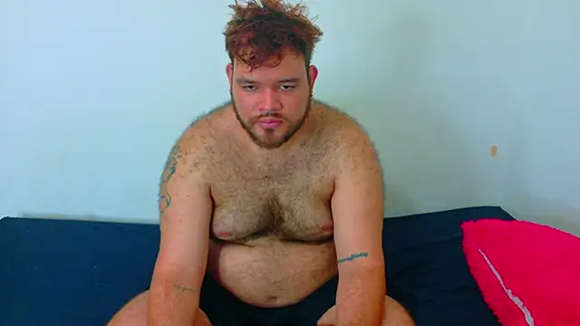 Snapshot of big_bearr chatting on 12.13.25 big bearr online show from 12.13.25