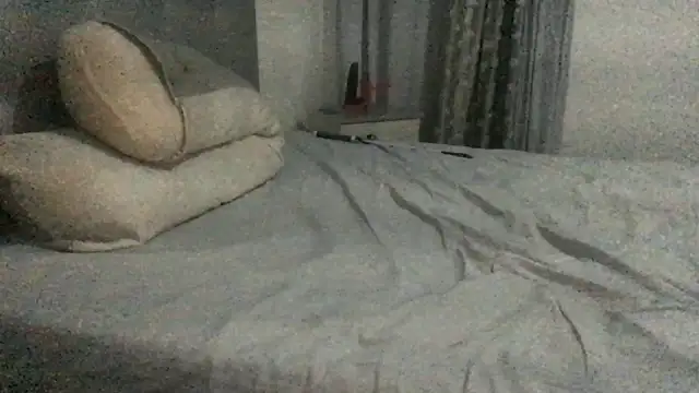 paula19800 online show from 10.29.25