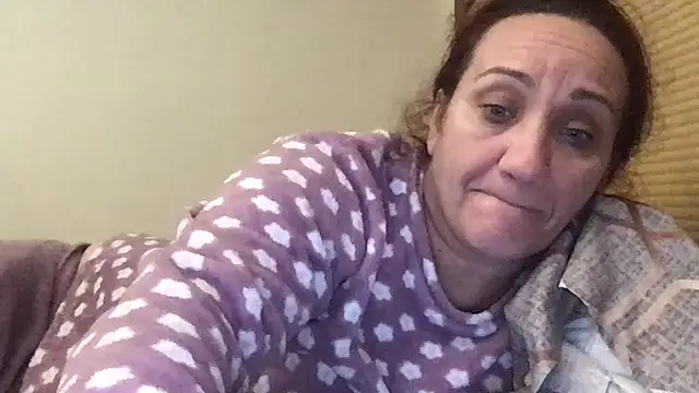 paula19800 online show from 11.21.25