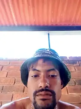 Snapshot of Goofygoody17 chatting on 12.16.25 Goofygoody17 online show from 12.16.25