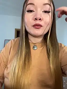 Amalie Smith online show from 06.02.26