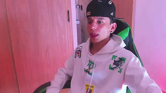 Skinny batman online show from 11.19.25