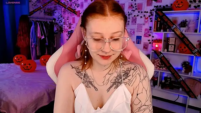 Ayla Hicks online show from 10.23.25