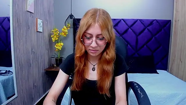 ChloeCampbell03 online show from 09.25.25