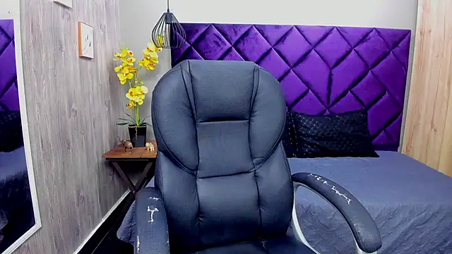 ChloeCampbell03 online show from 09.26.25