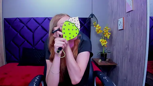 ChloeCampbell03 online show from 10.09.25