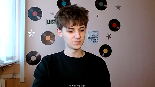 Hoot Dude  online show from 11.11.25