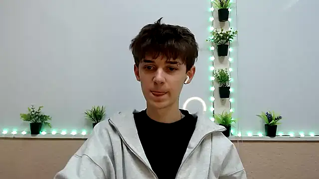 Hoot Dude  online show from 11.21.25