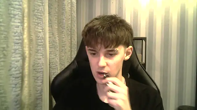 Hoot Dude  online show from 12.16.25