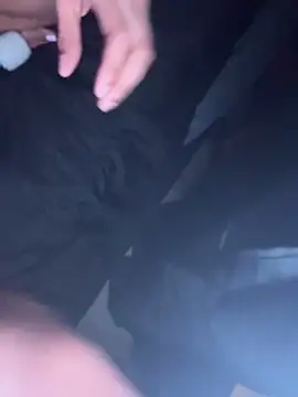 YeahhhitsBreezy online show from 12.23.25