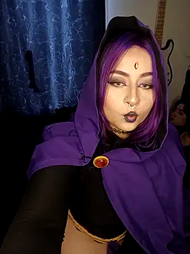 Iluromi online show from 10.30.25