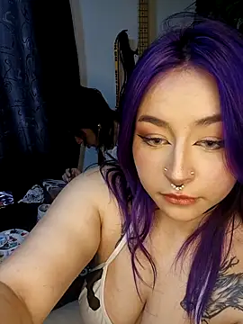 Iluromi online show from 11.27.25