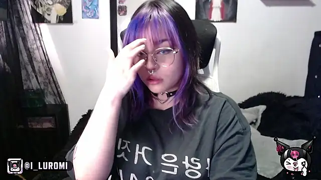 Iluromi online show from 12.19.25