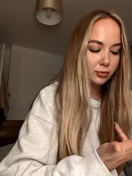 BarbieDolly x online show from 11.09.25