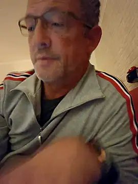 TommyTom76 online show from 10.20.25