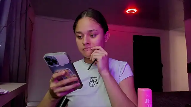 LittleCheerry69 online show from 10.18.25