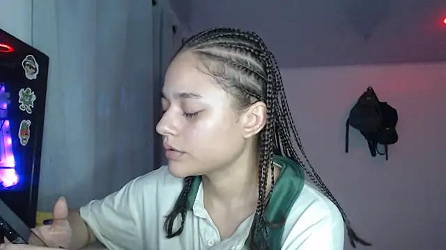 LittleCheerry69 online show from 11.28.25