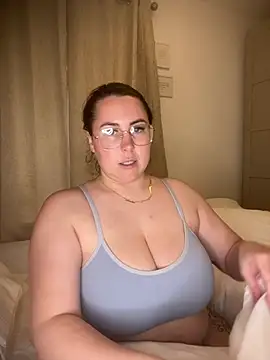 Snapshot of Ruby-Black chatting on 05.19.26 Ruby-Black online show from 05.19.26