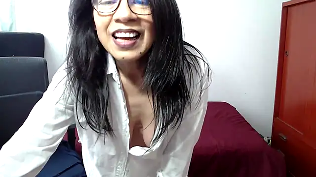 Snapshot of abrilsex23 chatting on 07.19.26 abrilsex23 online show from 07.19.26