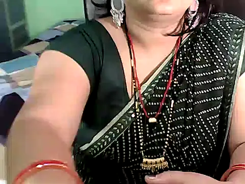 BABITA KUMARII online show from 10.28.25