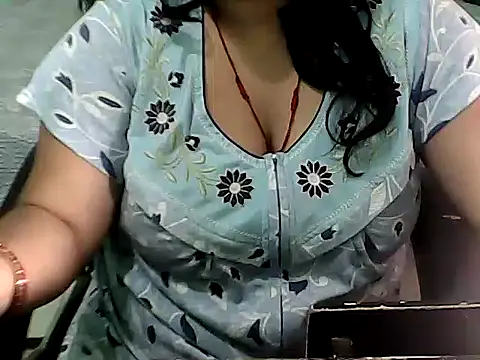 BABITA KUMARII online show from 04.16.26