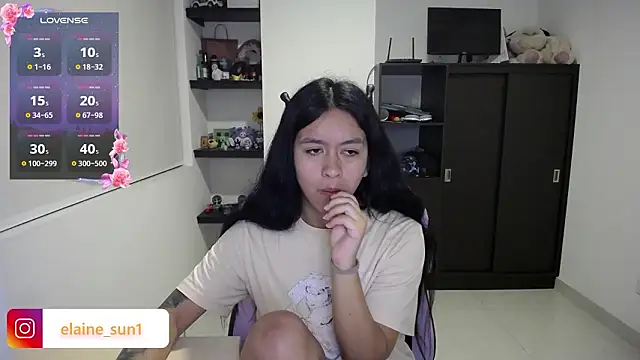 Snapshot of elaine_sun1 chatting on 02.25.26 elaine sun1 online show from 02.25.26