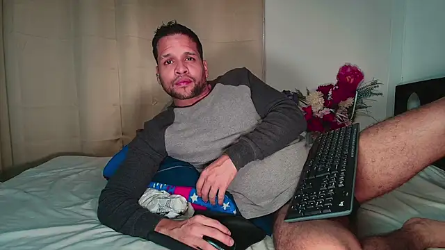 LucasGaeel online show from 01.12.26