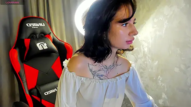 Michelle Murray online show from 10.29.25