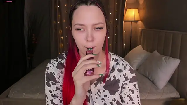 Monica  Queen online show from 02.01.26