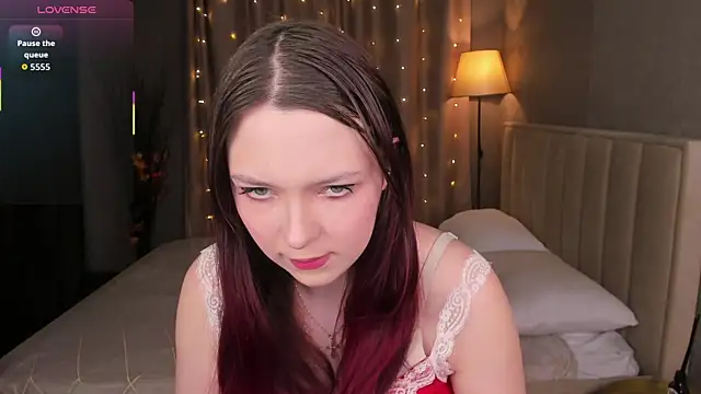Monica  Queen online show from 05.12.26