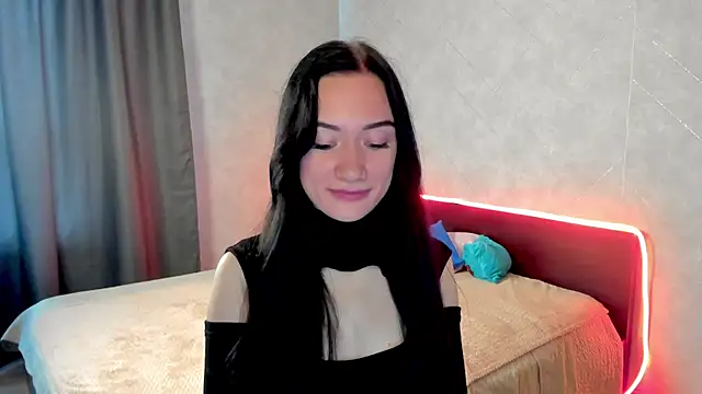 Arina Meow19 online show from 10.04.25