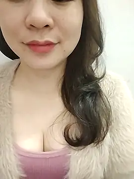 Girl Shy2000 online show from 02.04.26