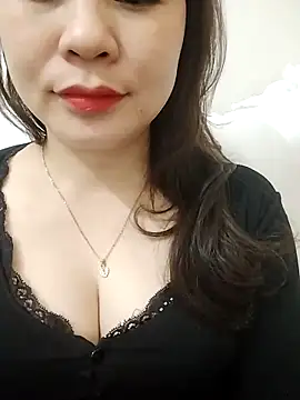 Girl Shy2000 online show from 02.18.26