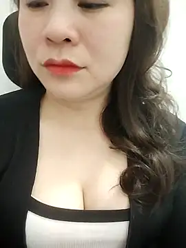 Girl Shy2000 online show from 02.26.26