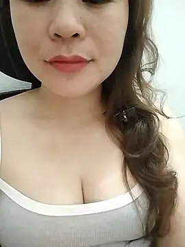 Snapshot of Girl_Shy2000 chatting on 05.27.26 Girl Shy2000 online show from 05.27.26