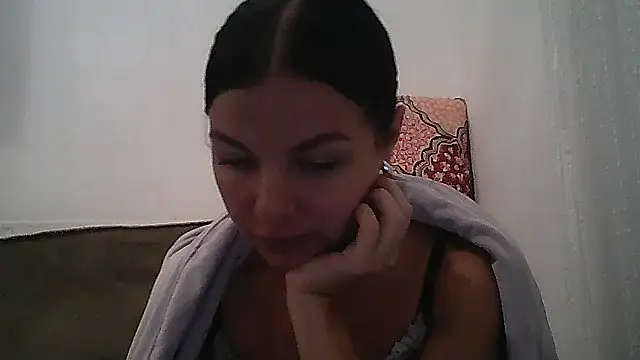 Lorivell online show from 11.02.25