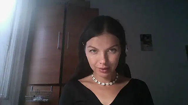 Lorivell online show from 11.04.25