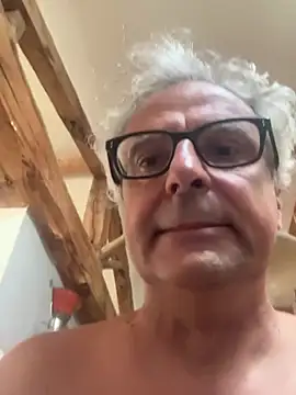 Snapshot of chtentation chatting on 07.19.26 chtentation online show from 07.19.26