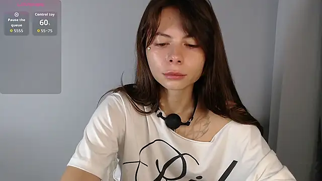 Snapshot of BellaAbey chatting on 07.17.26 BellaAbey online show from 07.17.26