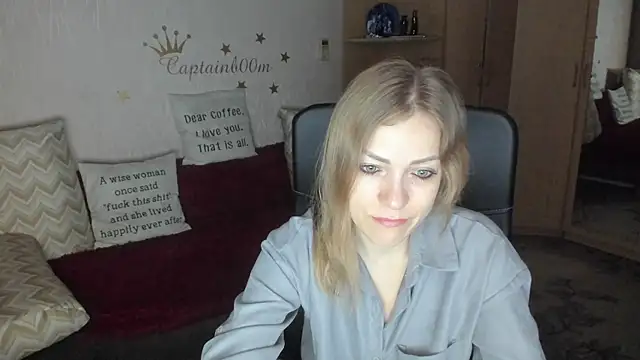 Tiffany Bates online show from 10.28.25