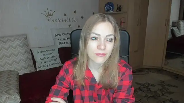 Tiffany Bates online show from 12.17.25