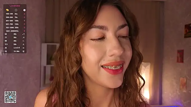 KeilaJeschon online show from 10.27.25